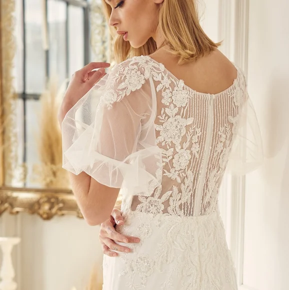 Short sleeve beaded lace long wedding dress - Picture 6 of 9